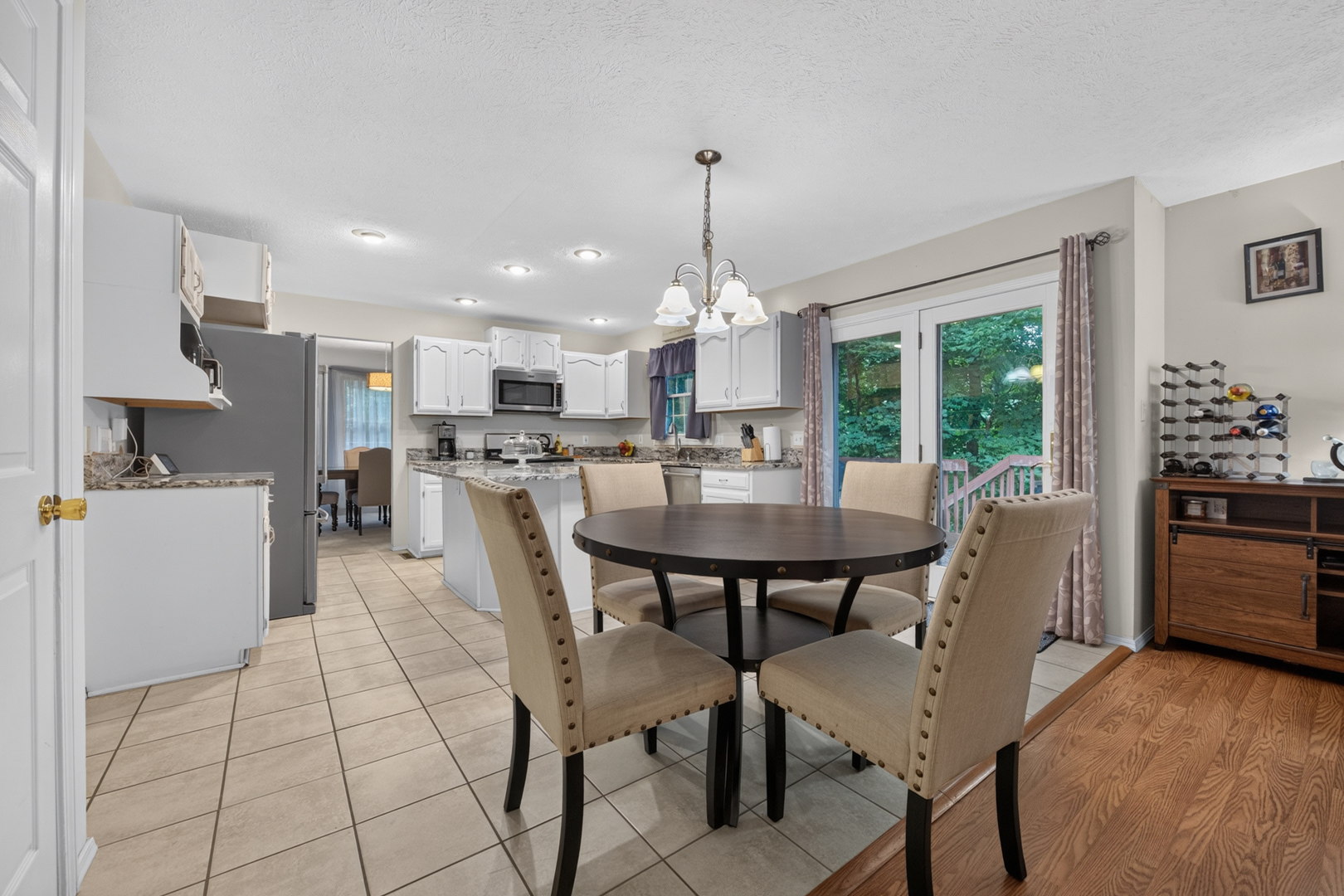 2 Scenic Point Bloomington, IL 61701 - Photo 10 of 56