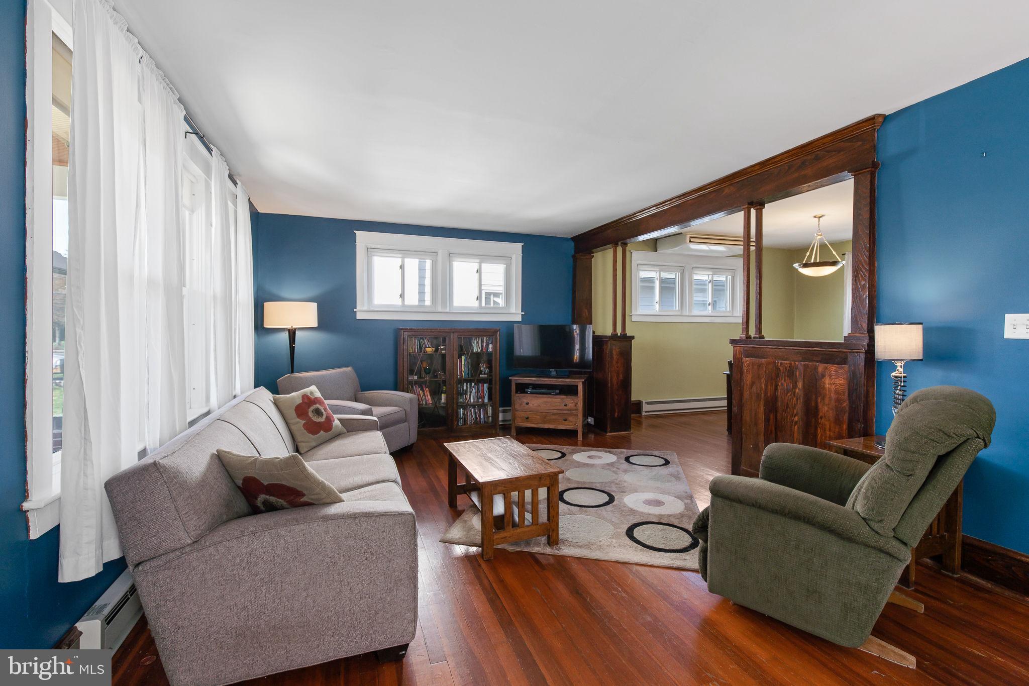 245 Pleasure Road Lancaster, PA 17601 - Photo 4 of 37 Lots of Natural Light!