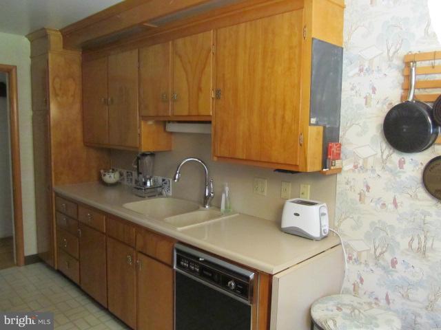 13253 Fountain Head Road Hagerstown, MD 21742 - Photo 19 of 22 Kitchen