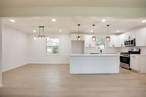 $364,900 | 223 Hampton Road, Columbia, TN 38401