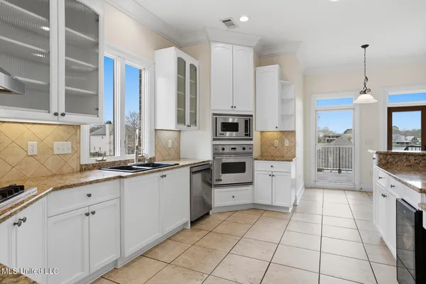 $850,000 | 107 Belle Pointe Circle, Madison, MS 39110