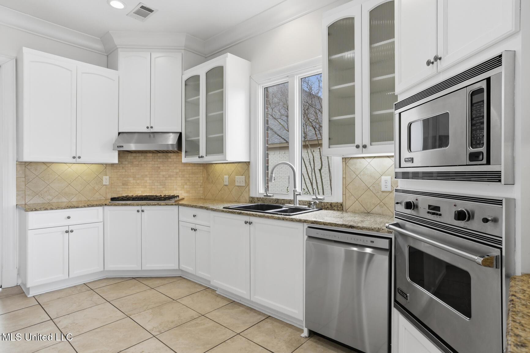 107 Belle Pointe Circle Madison, MS 39110 - Photo 9 of 72 107 Belle Pointe-7