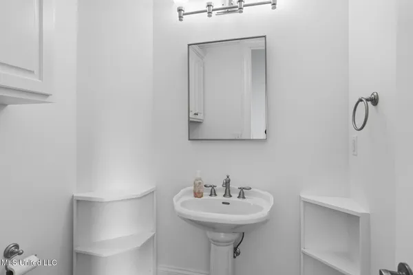 $850,000 | 107 Belle Pointe Circle, Madison, MS 39110