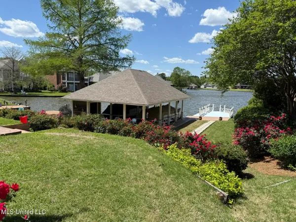 $850,000 | 107 Belle Pointe Circle, Madison, MS 39110