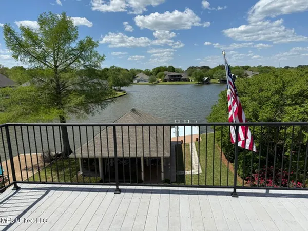 $850,000 | 107 Belle Pointe Circle, Madison, MS 39110