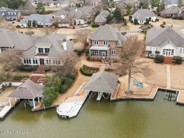 $850,000 | 107 Belle Pointe Circle, Madison, MS 39110