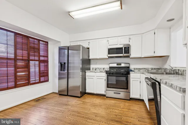 $2,995 | 1925 Inglebrook Drive, Woodbridge, VA 22192