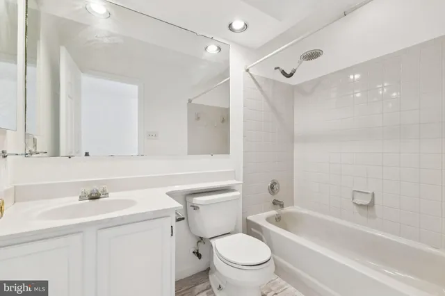 $2,995 | 1925 Inglebrook Drive, Woodbridge, VA 22192