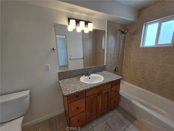$3,495 | 5321 Auckland Avenue, Unit 1, North Hollywood, CA 91601