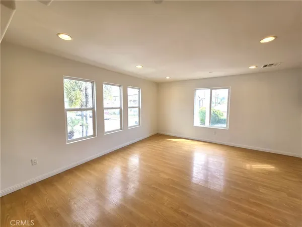 $3,495 | 5321 Auckland Avenue, Unit 1, North Hollywood, CA 91601