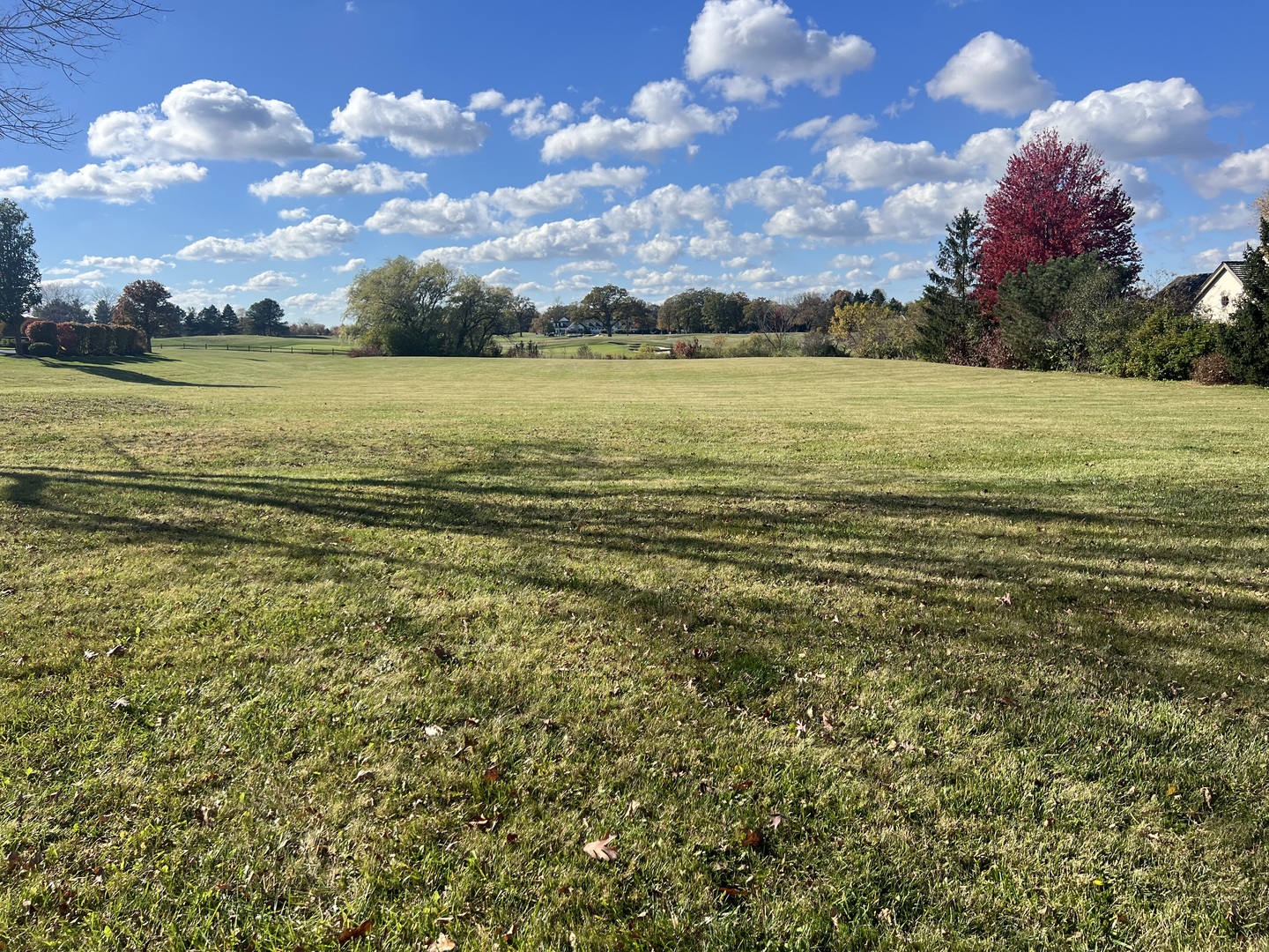 470 Stablewood Lane Lake Forest, IL 60045 - Photo 17 of 21 a view of an ocean and beach