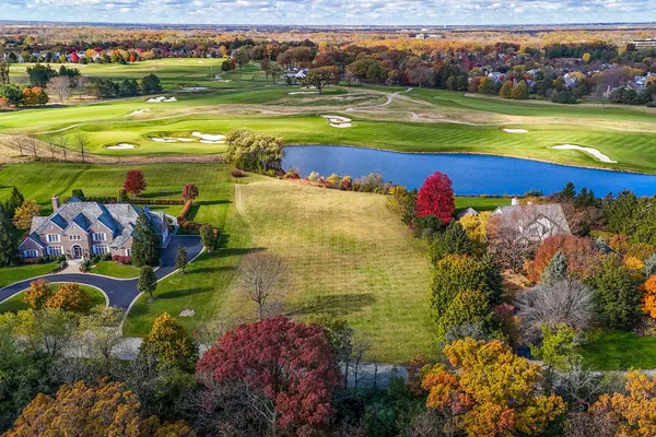 $1,180,000 | 470 Stablewood Lane, Lake Forest, IL 60045