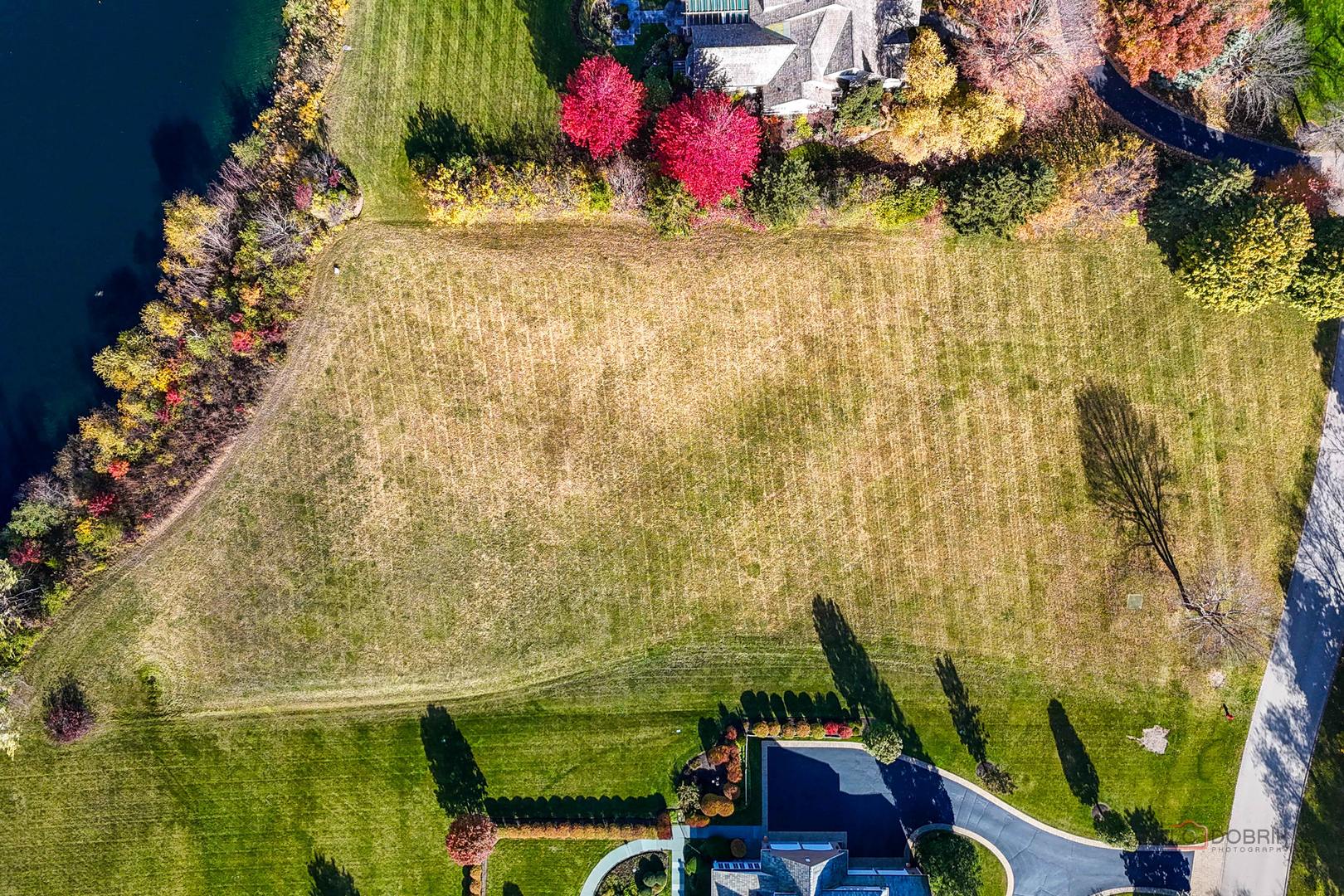 470 Stablewood Lane Lake Forest, IL 60045 - Photo 10 of 21 a view of yard