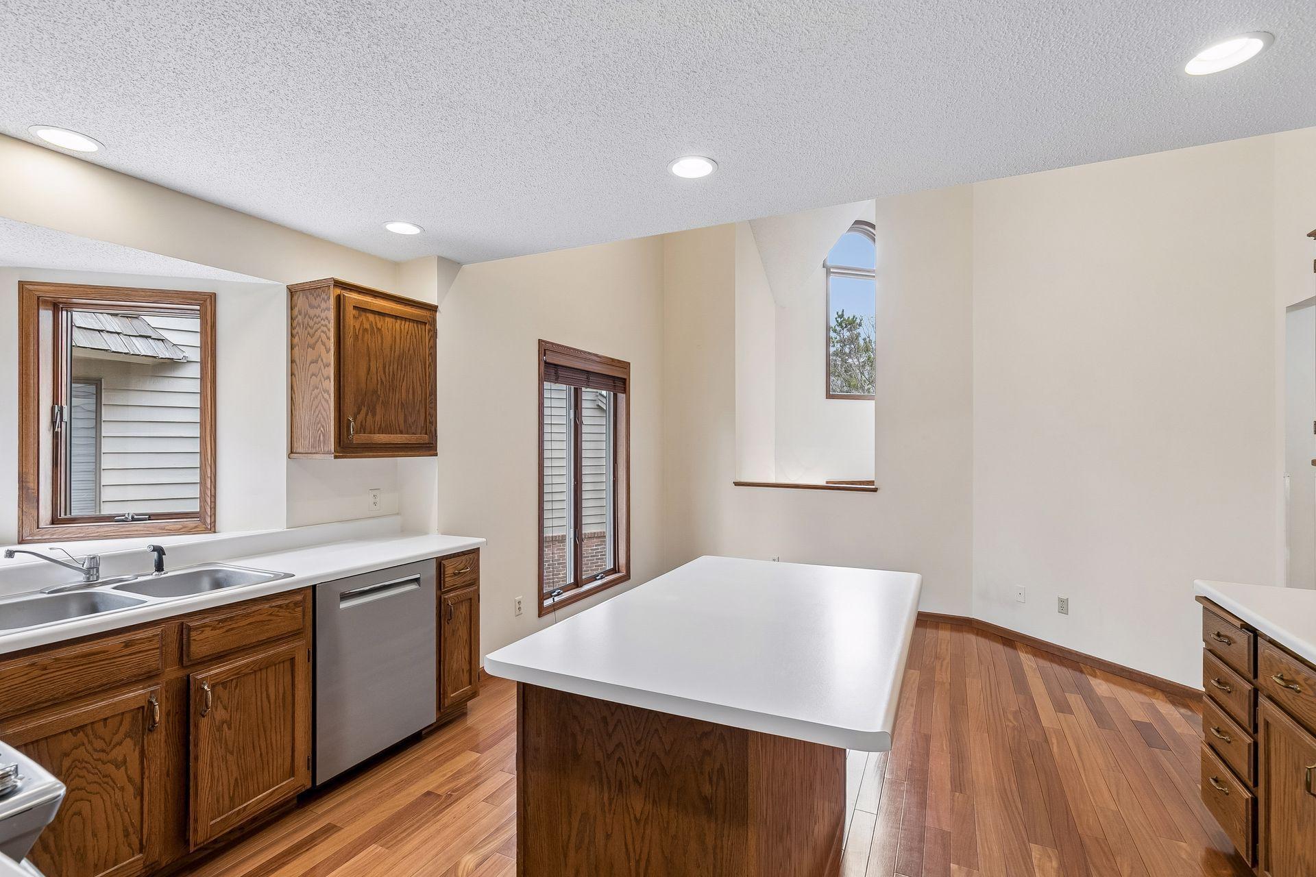 7438 Cahill Road Edina, MN 55439 - Photo 21 of 47