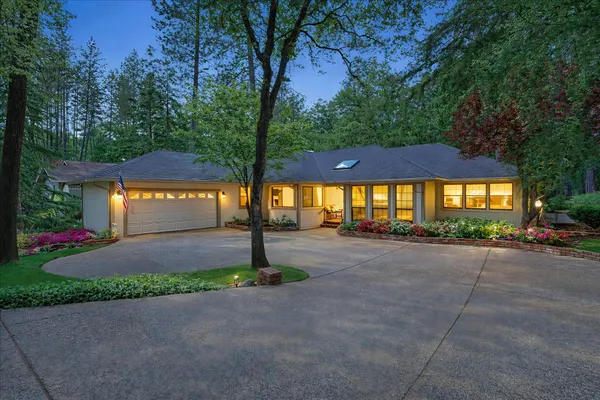 $649,950 | 11774 Skipper Court, Penn Valley, CA 95946