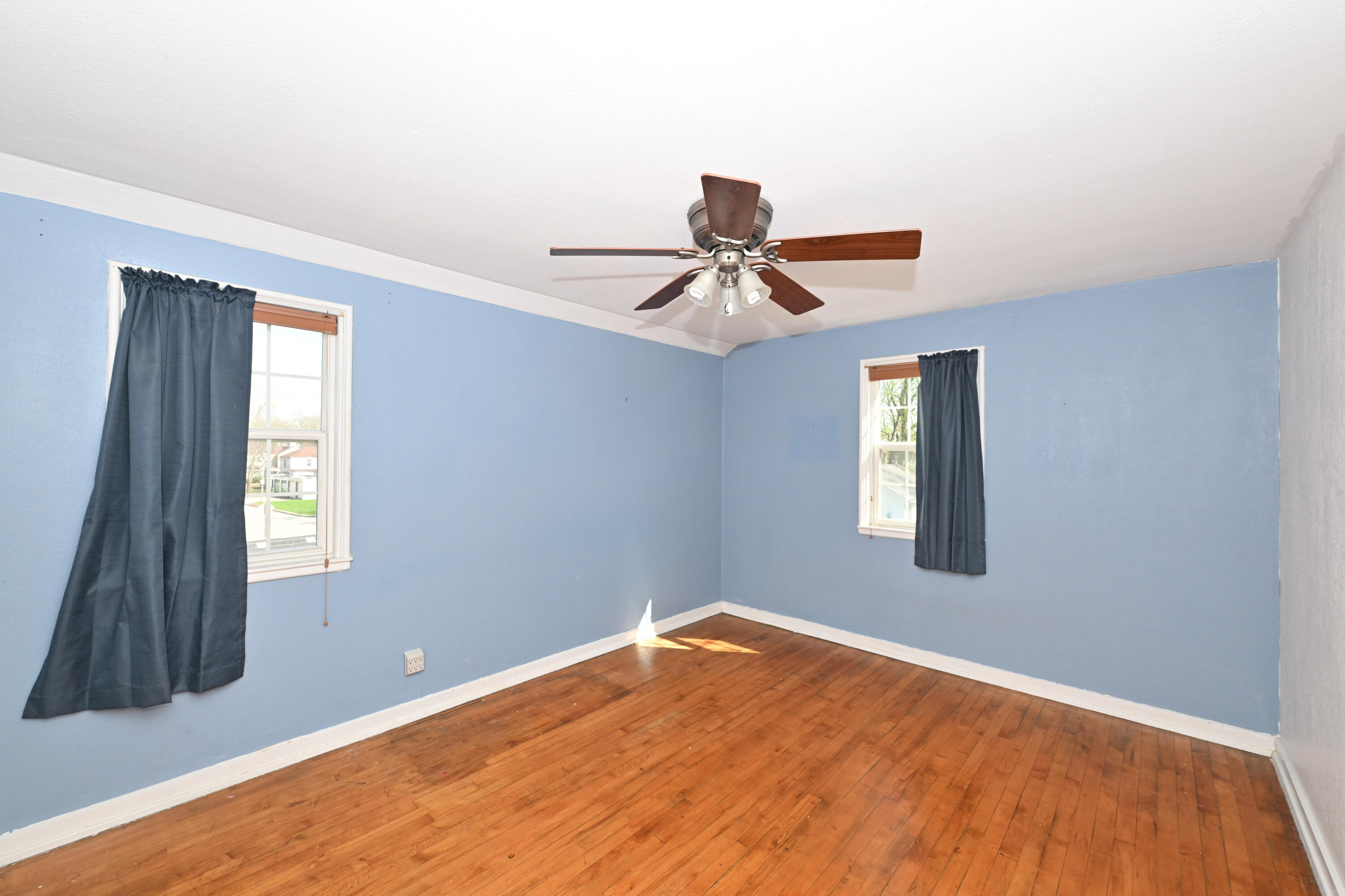 6700 Conifer Lane Greendale, WI 53129 - Photo 15 of 27 Bedroom