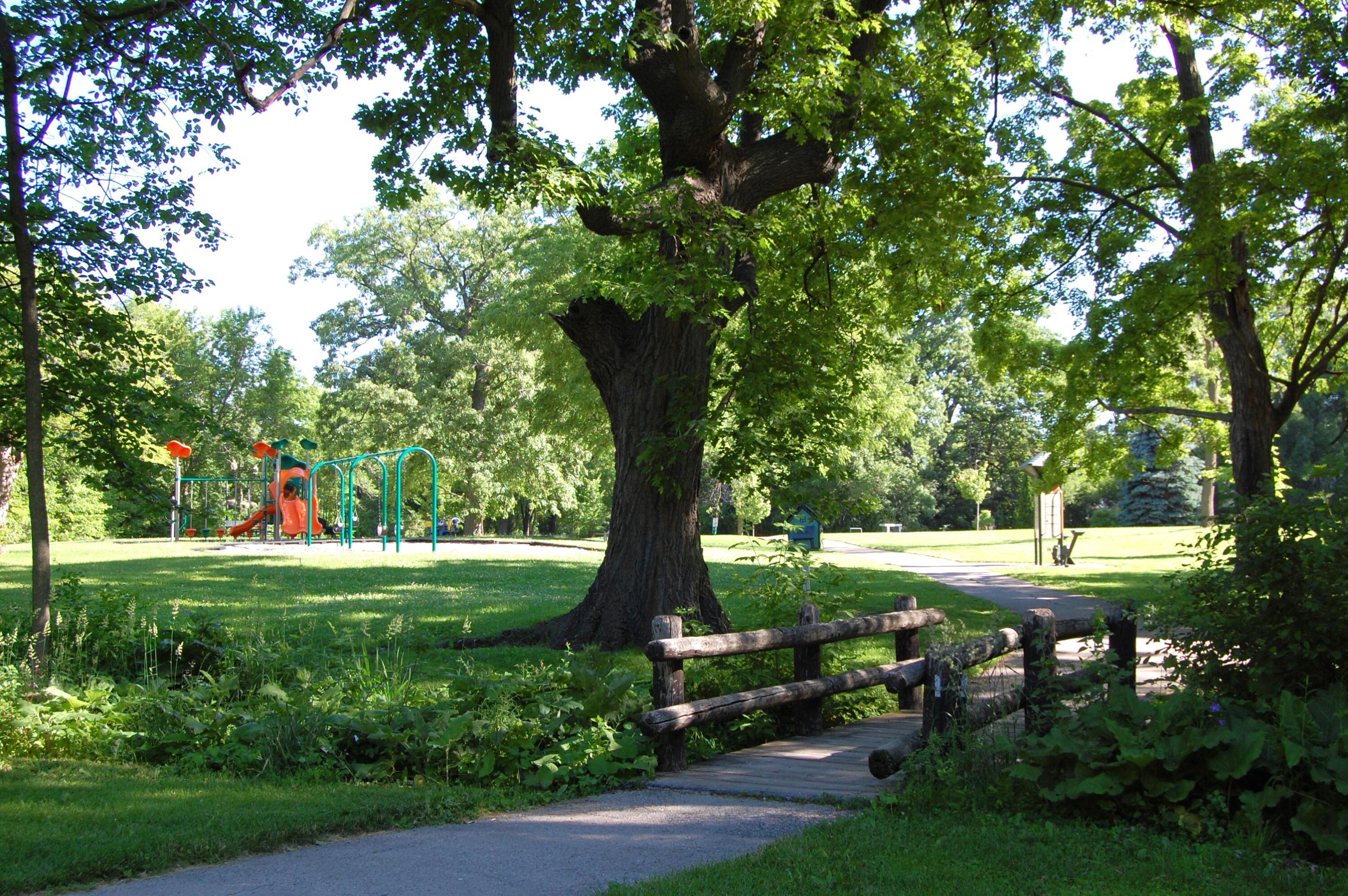 6700 Conifer Lane Greendale, WI 53129 - Photo 25 of 27 Park