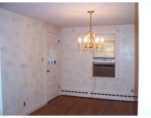 19 Francis Road Sharon, MA 02067 - Photo 3 of 16 Gallery Image 3