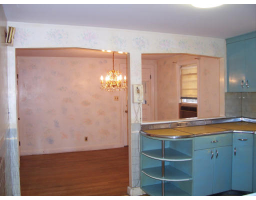 19 Francis Road Sharon, MA 02067 - Photo 8 of 16 Gallery Image 8