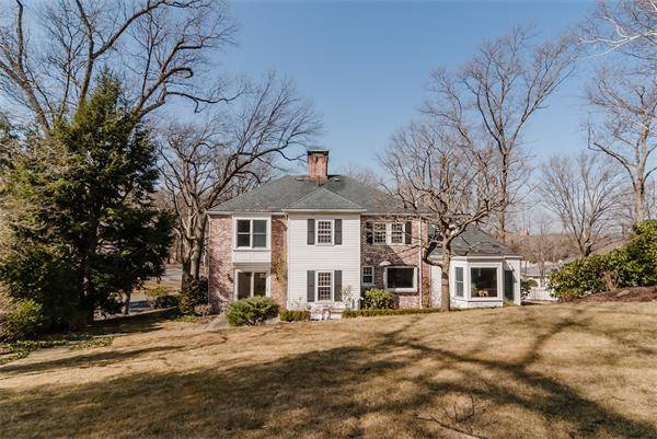 171 Crafts Road Brookline, MA 02467 - Photo 23 of 24 Gallery Image 23