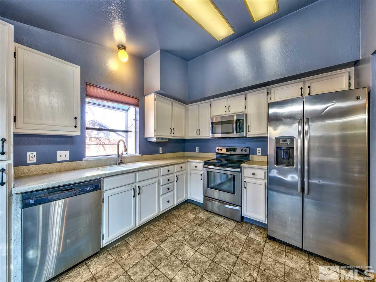6243 Chesterfield Lane Reno, NV 89523 - Photo 7 of 17 Photo 7