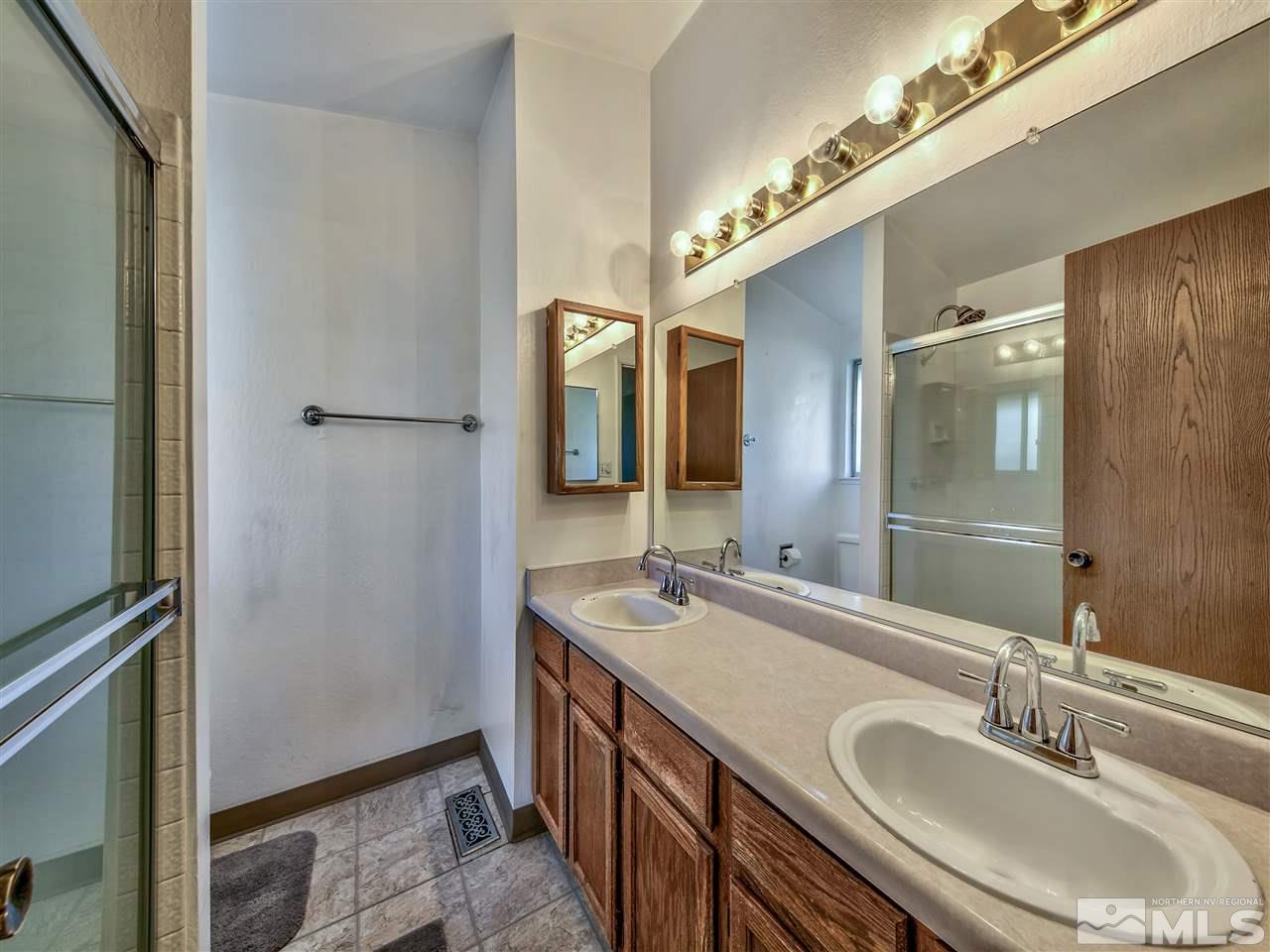 6243 Chesterfield Lane Reno, NV 89523 - Photo 10 of 17 Photo 10
