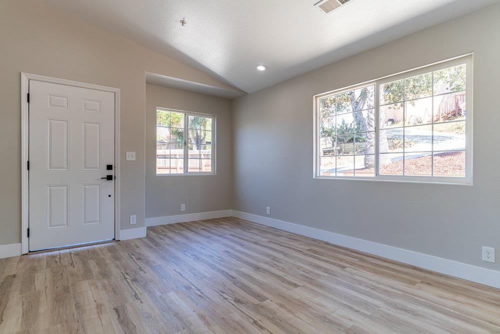 21 Boling Road Watsonville, CA 95076 - Photo 8 of 38 Gallery Image 8