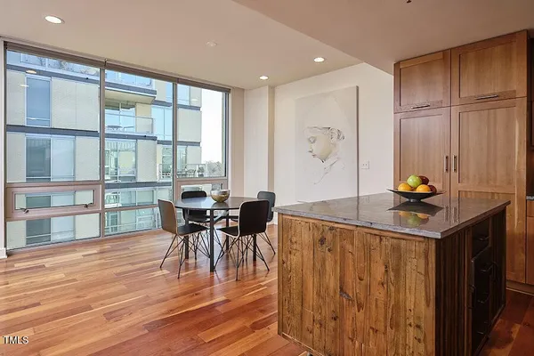 $574,900 | 601 West Rosemary Street, Unit 712, Chapel Hill, NC 27516