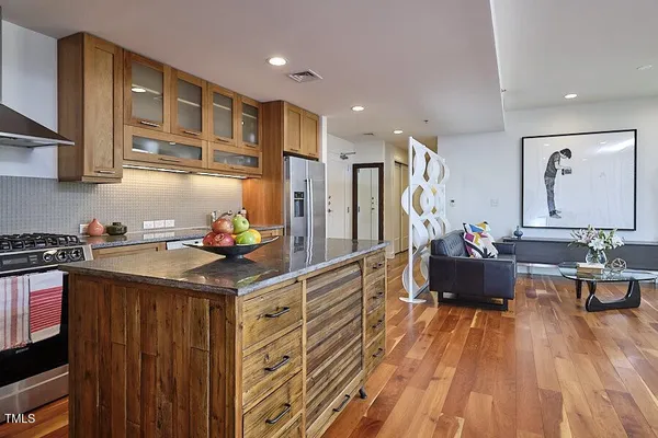 $574,900 | 601 West Rosemary Street, Unit 712, Chapel Hill, NC 27516