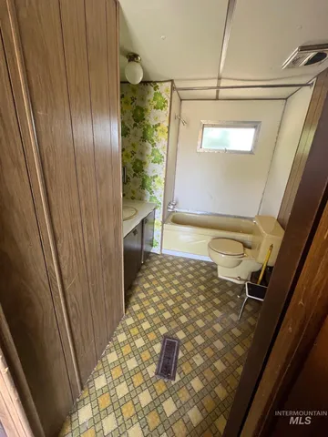 $159,000 | 106-108 Gates Drive, Shoshone, ID 83352