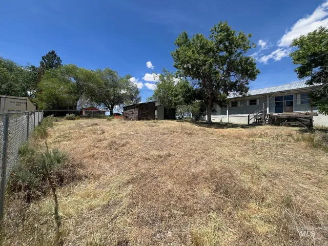 $159,000 | 106-108 Gates Drive, Shoshone, ID 83352