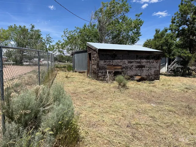 $159,000 | 106-108 Gates Drive, Shoshone, ID 83352