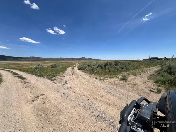 $159,000 | 106-108 Gates Drive, Shoshone, ID 83352