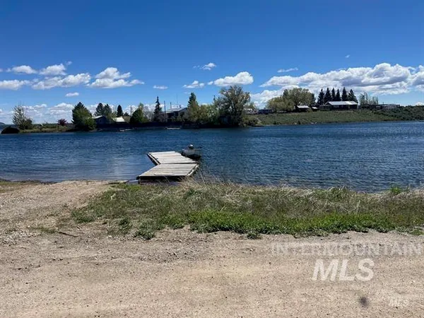 $159,000 | 106-108 Gates Drive, Shoshone, ID 83352
