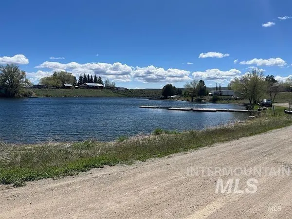 $159,000 | 106-108 Gates Drive, Shoshone, ID 83352