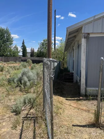 $159,000 | 106-108 Gates Drive, Shoshone, ID 83352