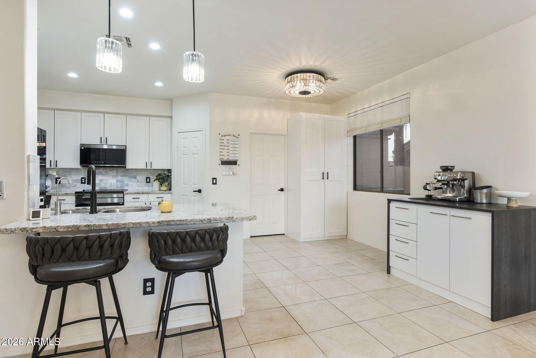 13660 West Monte Vista Road Goodyear, AZ 85395 - Photo 11 of 75 BREAKFAST BAR