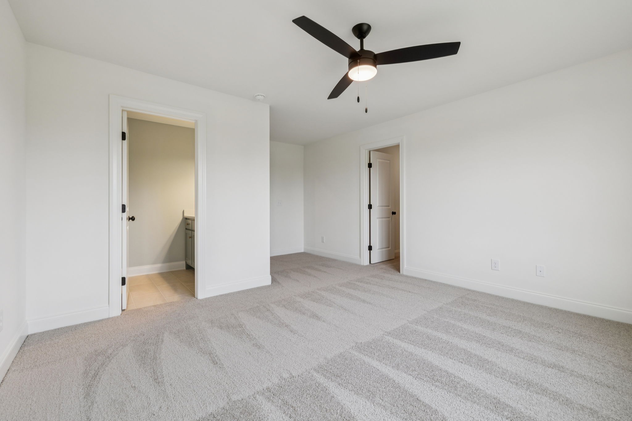 217 Bellsford Road Gallatin, TN 37066 - Photo 56 of 73 an empty room with a ceiling fan and window