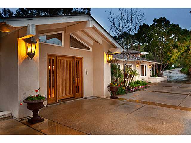 6135 Mimulus Rancho Santa Fe, CA 92067 - Photo 2 of 25