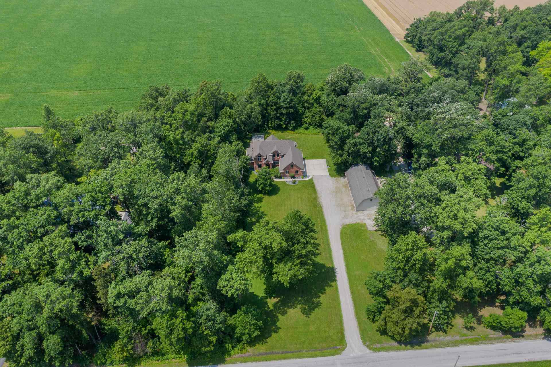 732 Roussey Road New Haven, IN 46774 - Photo 4 of 36