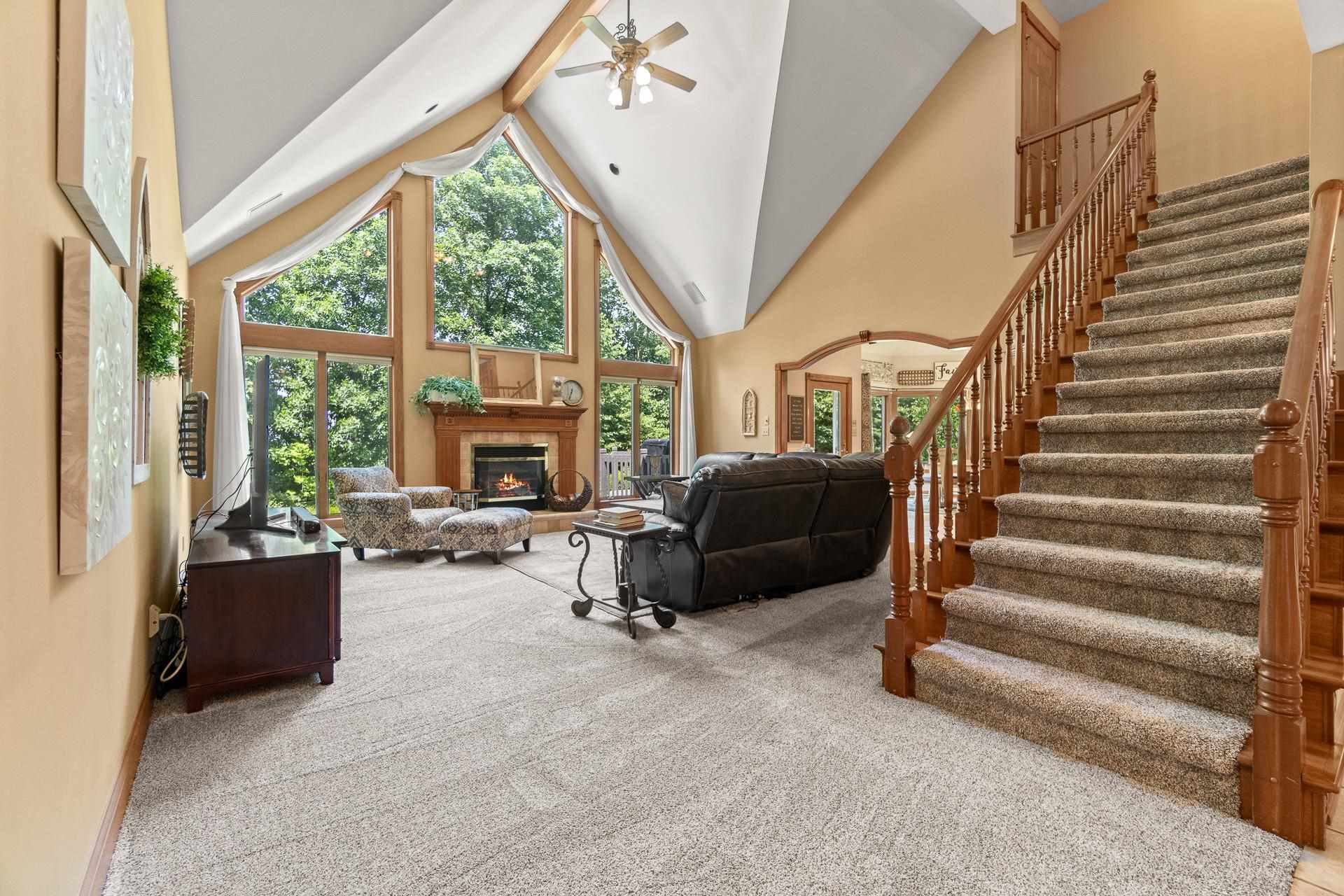 732 Roussey Road New Haven, IN 46774 - Photo 8 of 36
