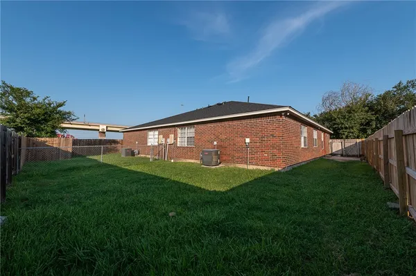 $1,500 | 1813 Sara Drive, Unit A, College Station, TX 77845