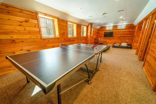 $879,900 | 7 Yodeling Lane, West Dover, VT 05356