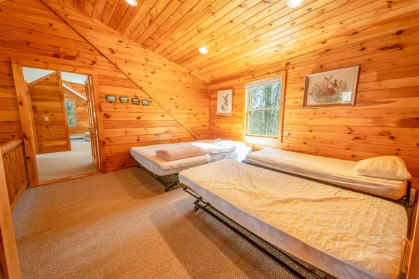 $879,900 | 7 Yodeling Lane, West Dover, VT 05356