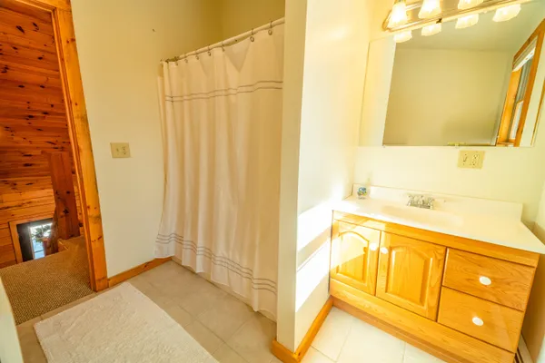 $879,900 | 7 Yodeling Lane, West Dover, VT 05356