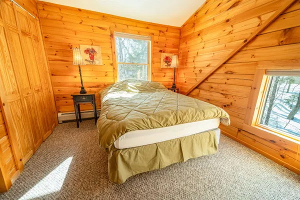 $879,900 | 7 Yodeling Lane, West Dover, VT 05356