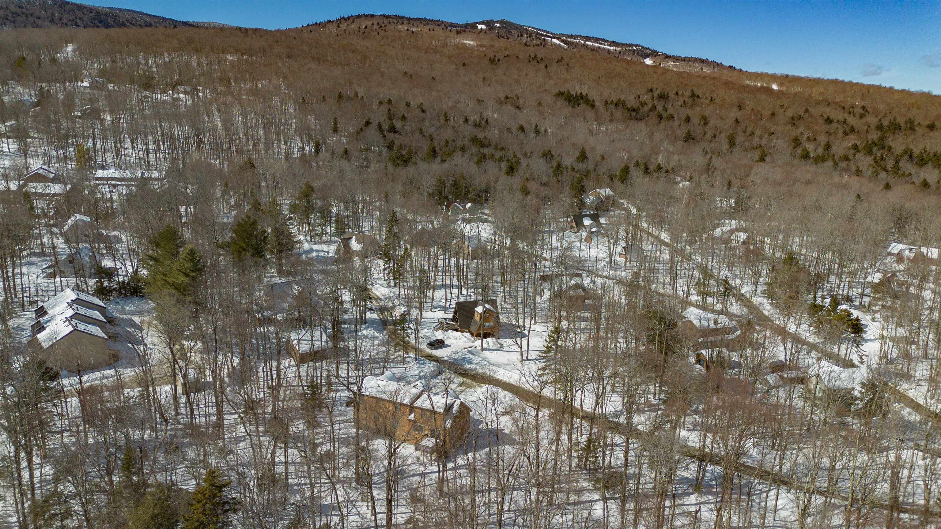 7 Yodeling Lane West Dover, VT 05356 - Photo 4 of 51