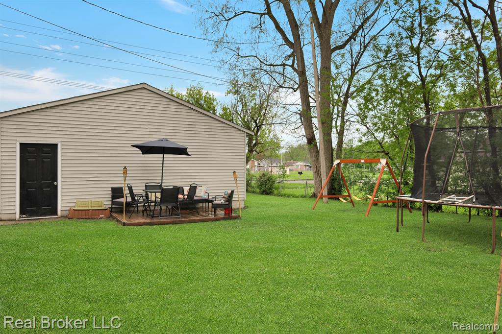 1493 East Judd Road Burton, MI 48529 - Photo 27 of 27