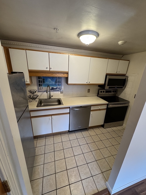 26 Fuller Road, Unit 6 Foxboro, MA 02035 - Photo 3 of 11