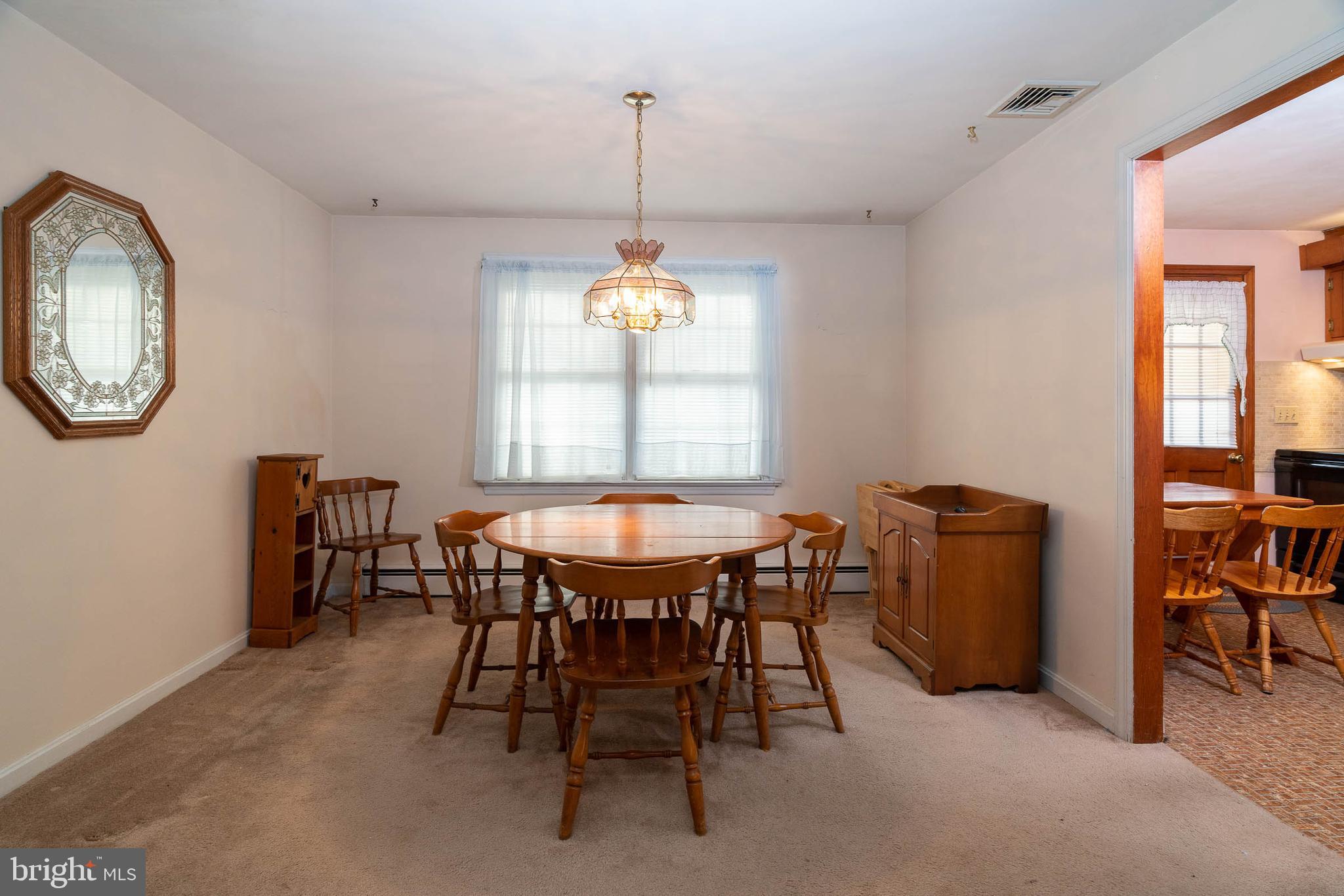 121 St Thomas Road Lancaster, PA 17601 - Photo 3 of 7